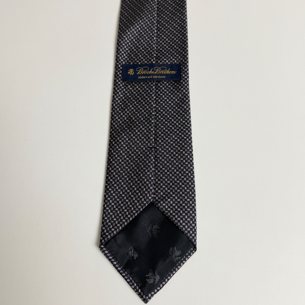 Brooks‎ Brothers Makers & Merchants Navy Silver Geometric Micro Pattern Silk Tie - Picture 2 of 6